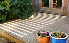 06 non slip gritted sheets for gangways bridges access ramps public safety